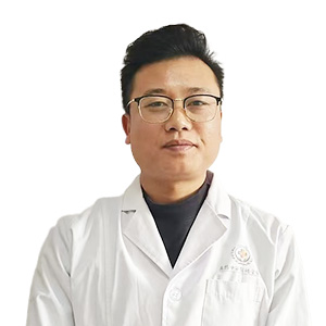 王立军